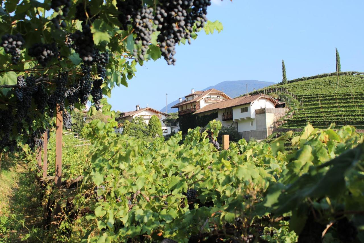 Weingut Eberlehof Apartamento Bolzano Exterior foto